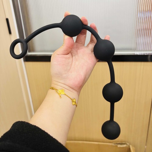 Long anal beads butt - long,